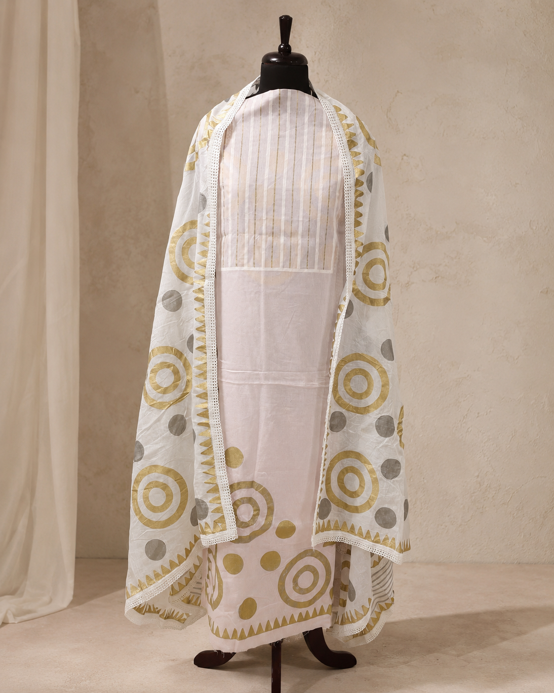 Blush Bela - Image 2